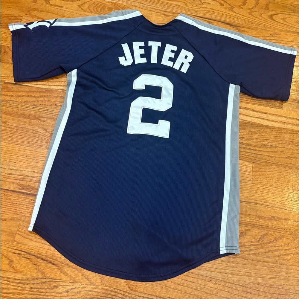 Derek Jeter Yankee Jersey size adult small